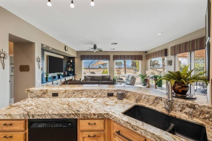 Kitchen granite top Palm Desert
